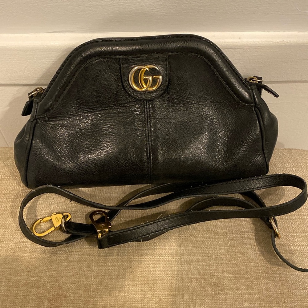 Gucci Black Leather Shoulder Bag with Gold Hardware